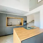 Duplex 120m2 Terrasse Vue Sur ニーム