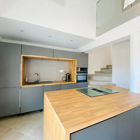 Duplex 120m2 Terrasse Vue Sur Nimes
